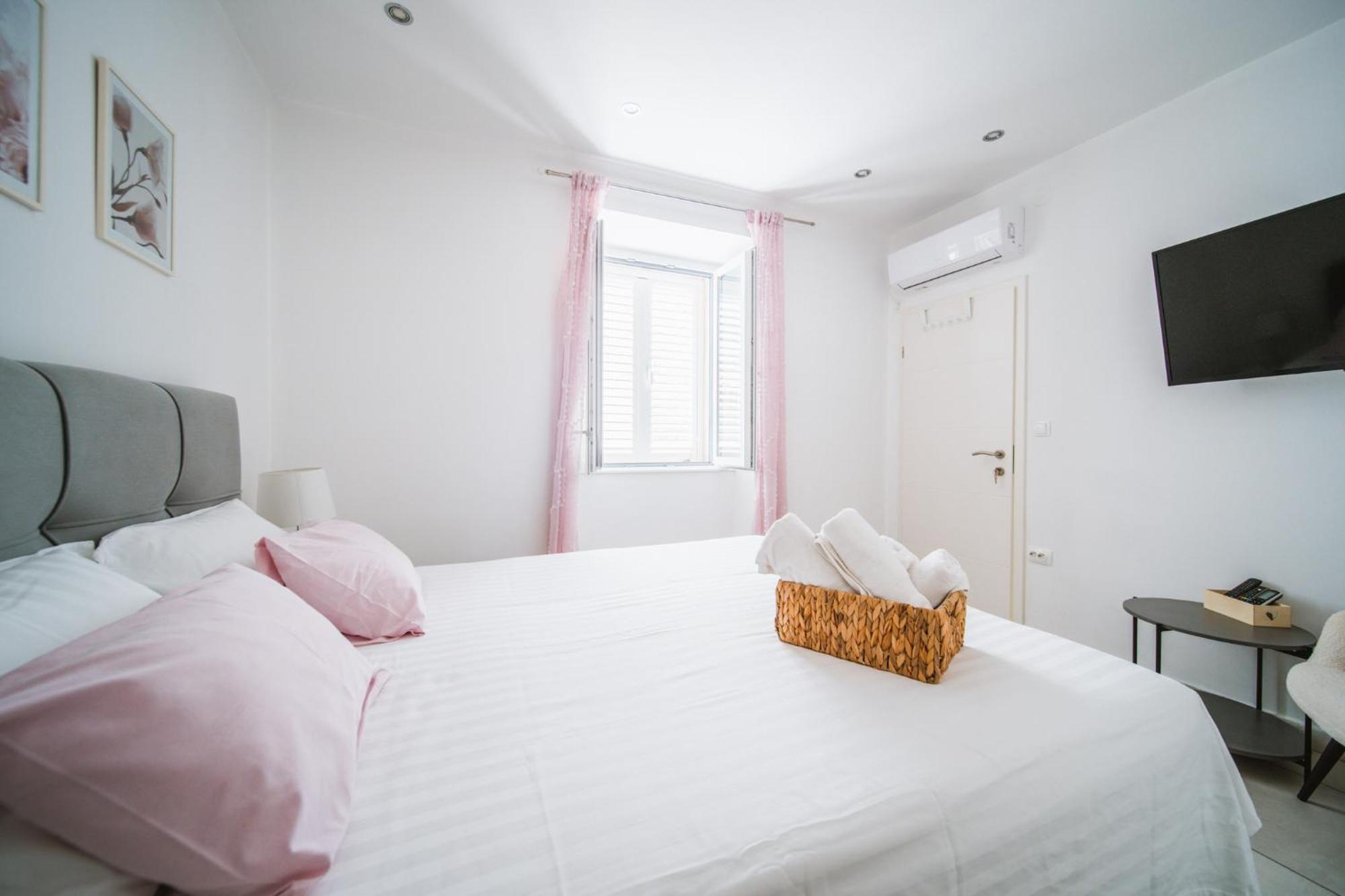 Korkyra Harbour Rooms コルチュラ エクステリア 写真